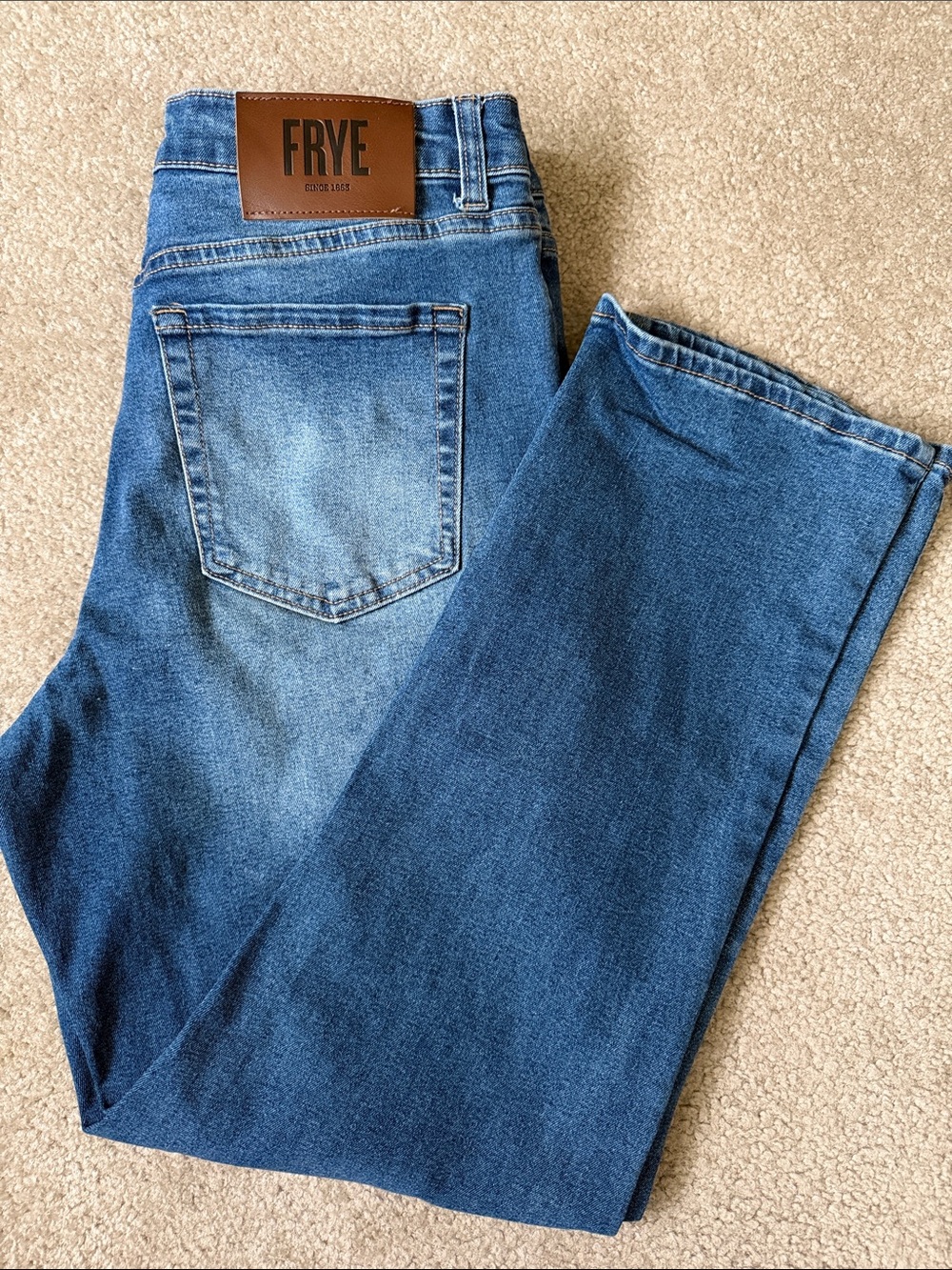 Frye Jeans Stretch Cropped mid-high waist size 6/28